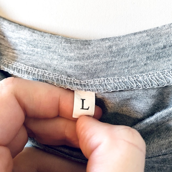 🍷Wino-saur graphic tee - Picture 5 of 5